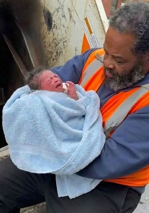 He Reached for the Lever—Then a Sound Changed Everything