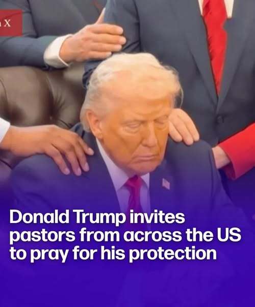Trump Hosts Pastors From Across the US for a Prayer Gathering
