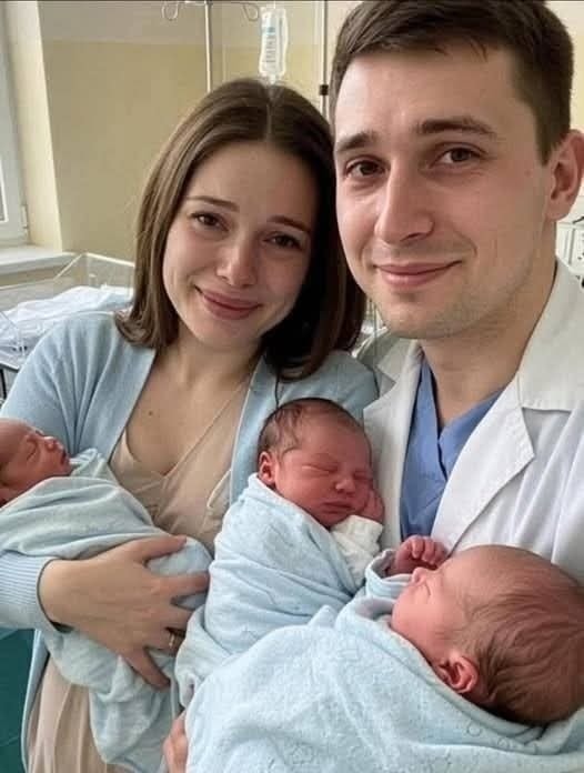 After Giving Birth to Triplets, a Young Mother’s Story Took a Tragic Turn
