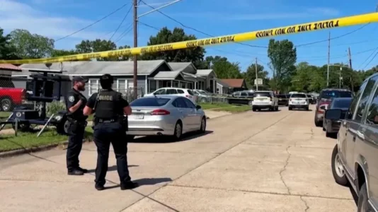 Louisiana Case Shocks Community: Father Flees After Deadly Incident, Confronted by Police