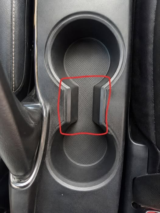 The Hidden Purpose of the Small Gap in Your Car’s Cup Holder