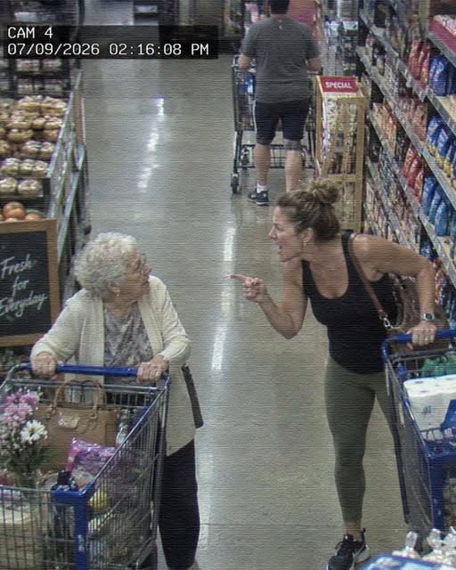 A Simple Act of Kindness at the Checkout Counter Took an Unexpected Turn